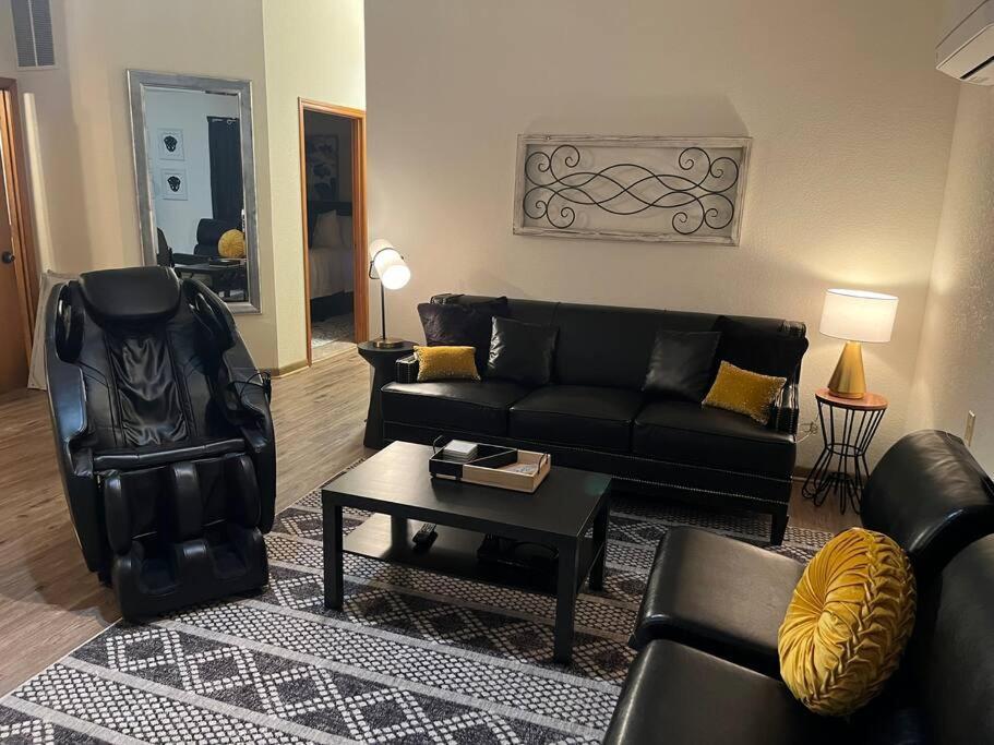 Paradise Oasis Near Lake *Full Body Massage Chair* ロングビュー エクステリア 写真