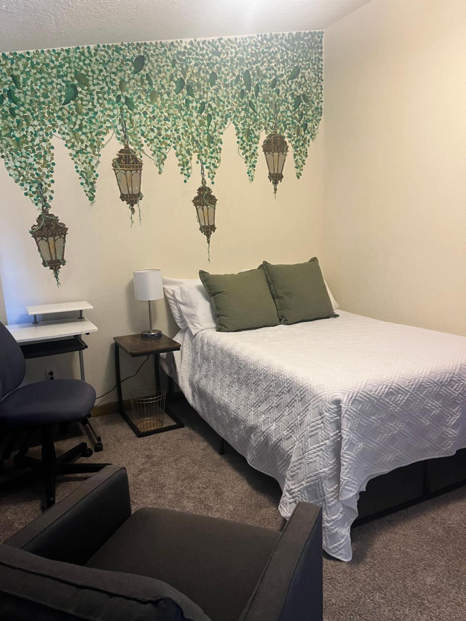 Paradise Oasis Near Lake *Full Body Massage Chair* ロングビュー エクステリア 写真